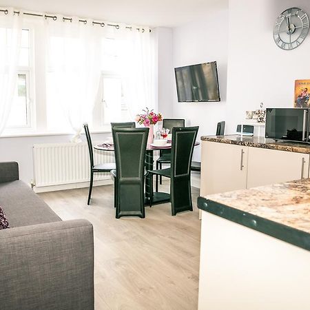 Meads Apartment Истбурн Экстерьер фото